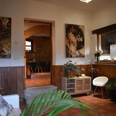 Hostal La Colonial Мадріґаль-де-ла-Вера Екстер'єр фото