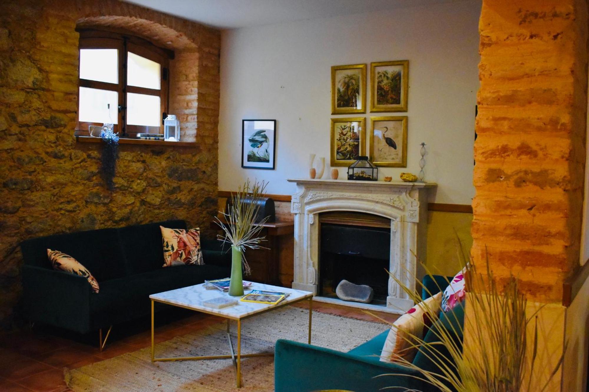 Hostal La Colonial Мадріґаль-де-ла-Вера Екстер'єр фото