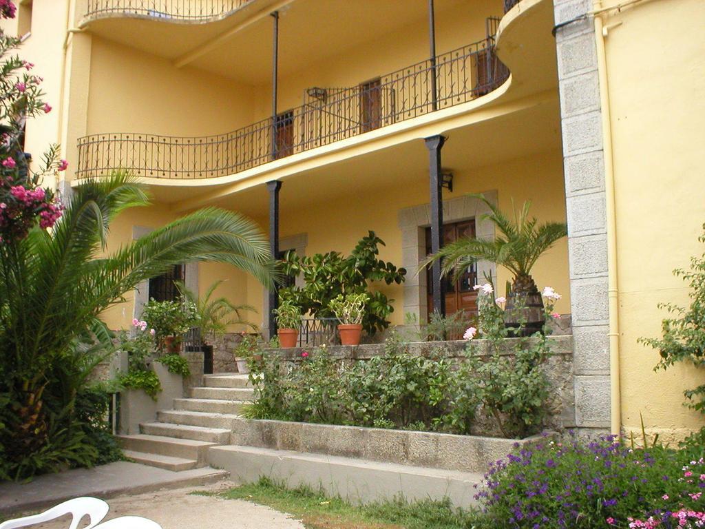 Hostal La Colonial Мадріґаль-де-ла-Вера Екстер'єр фото